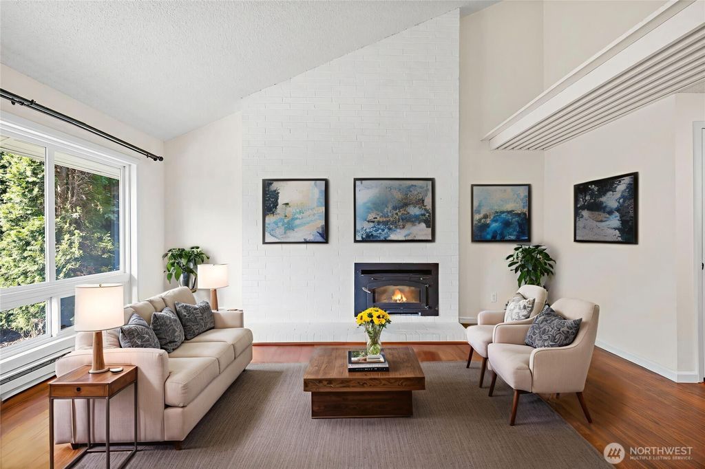 Photo of 15208 NE 8th Street #C3, Bellevue, WA 98007 (MLS # 2425738)