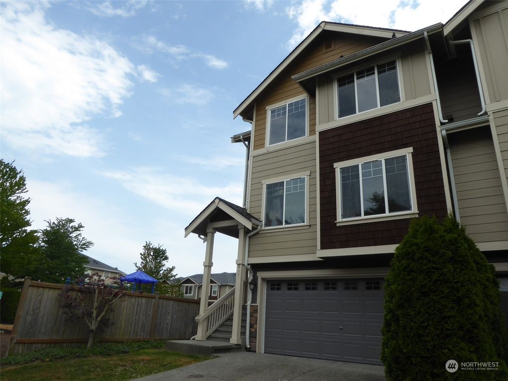 Photo of 511 Pilchuck Path, Everett, WA 98201 (MLS # 2266184)
