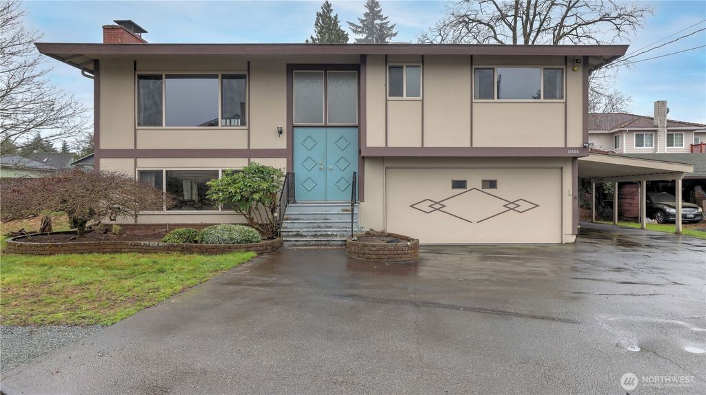 Photo of 15824 13th Avenue SW, Burien, WA 98166 (MLS # 2345692)
