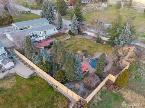 Photo of 1160 S Mary Avenue, East Wenatchee, WA 98802 (MLS # 2482572)