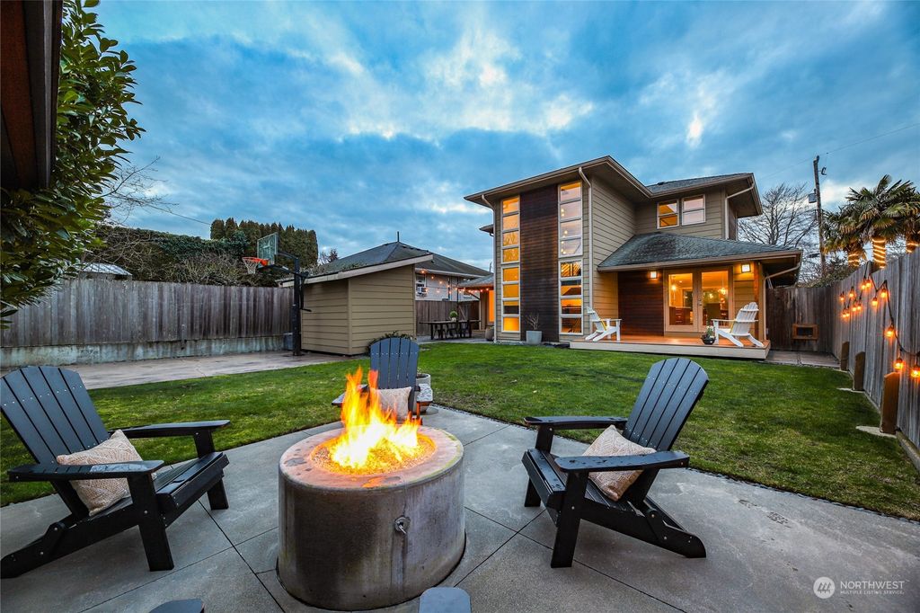 Photo of 2148 Sunset Avenue SW, Seattle, WA 98116 (MLS # 2329548)