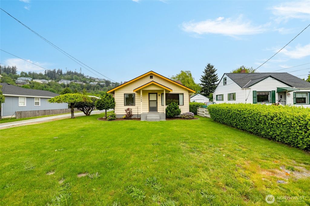 Photo of 1309 State Rt 20, Burlington, WA 98233 (MLS # 2520692)