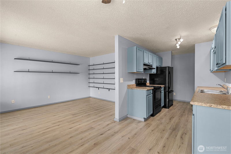 10 S Cove Avenue 29