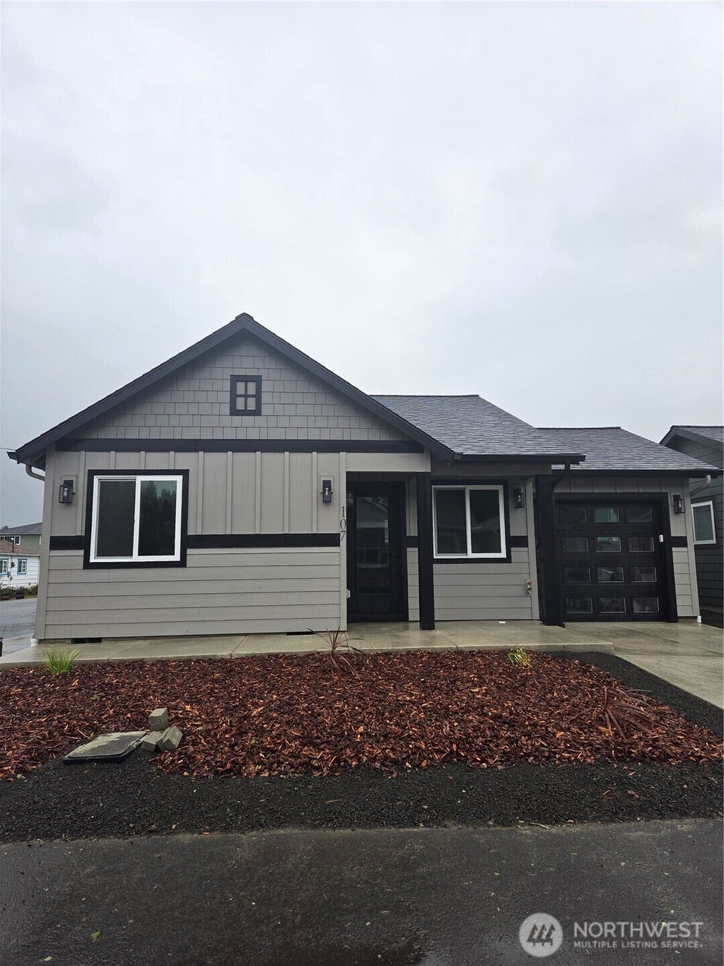Photo of 125 7th Street SW, Long Beach, WA 98631 (MLS # 2587554)