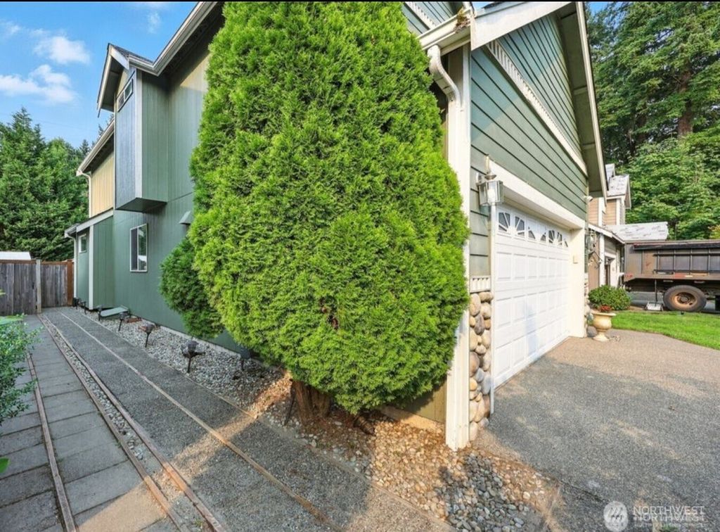 Photo of 3021 70th Way SW, Tumwater, WA 98512 (MLS # 2445225)
