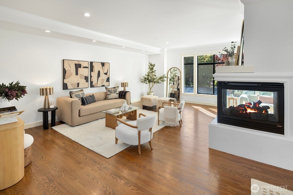 Photo of 1826 Market Street, Kirkland, WA 98033 (MLS # 2583965)