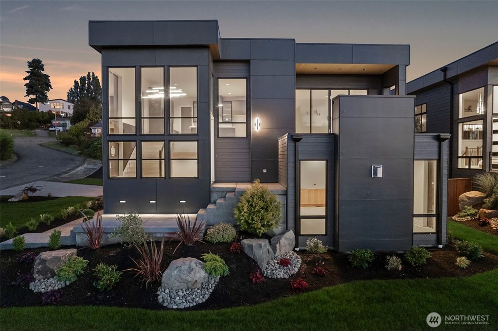 Photo of 1422 Sequalish Street, Steilacoom, WA 98388 (MLS # 2504262)