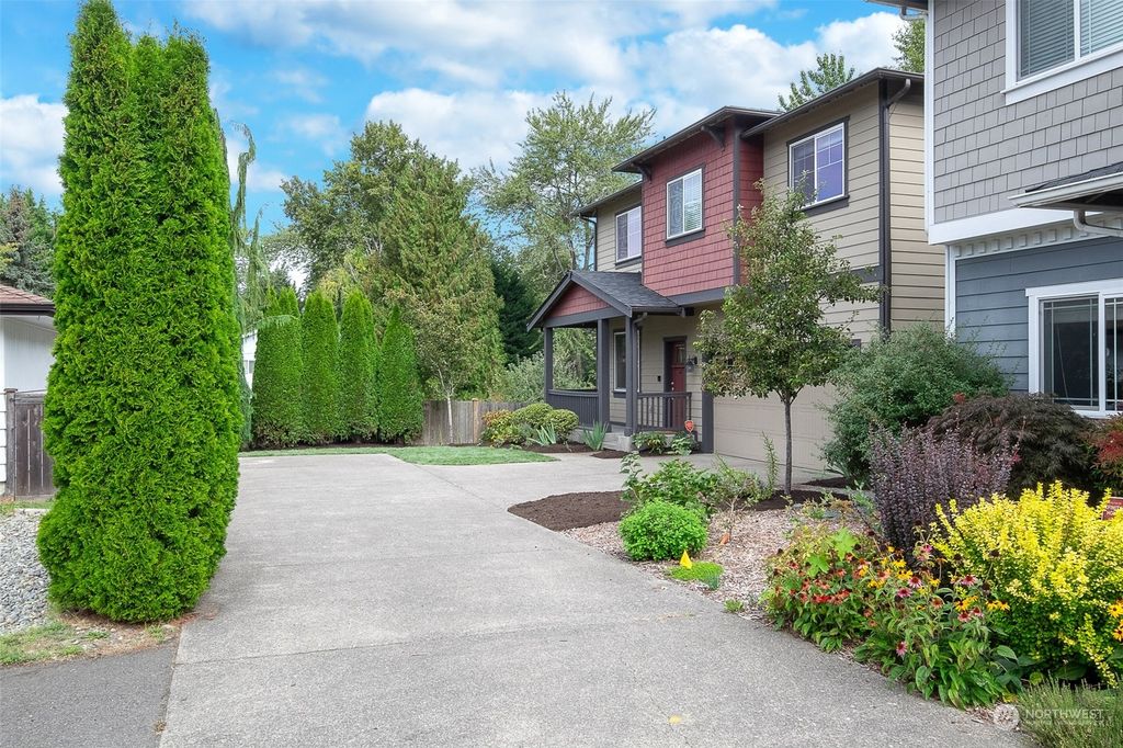 Photo of 6532 18th Avenue SW, Seattle, WA 98106 (MLS # 2285147)