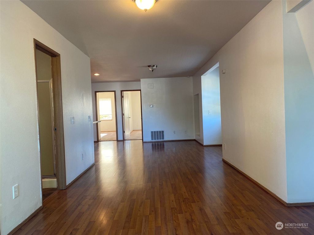Photo of 318 N Madison ST St, Monroe, WA 98272 (MLS # 2255283)
