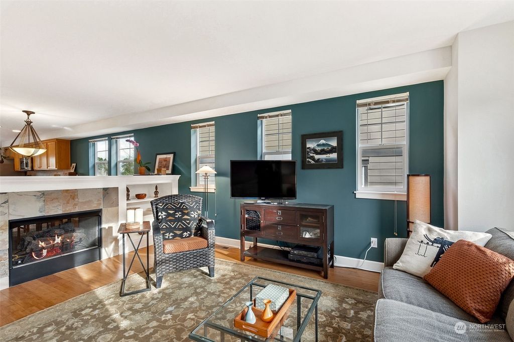 listing image 9361358619551323810