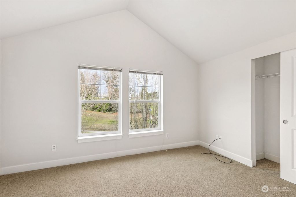 listing image 9368178461578752903