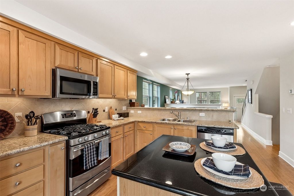 listing image 9364125505893524060