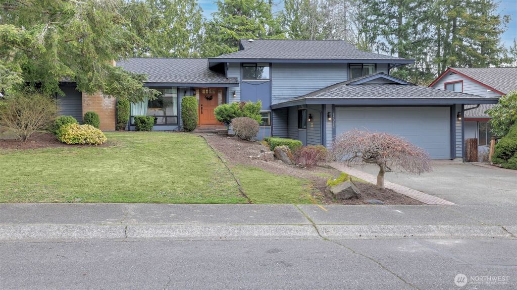 Photo of 15026 SE 171st Street, Renton, WA 98058 (MLS # 2342921)