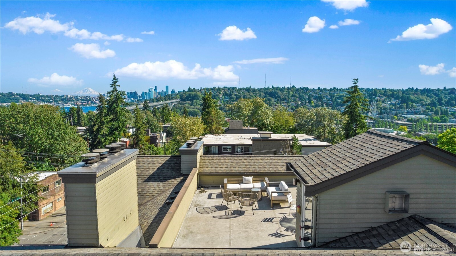 3901 Fremont Avenue N 304