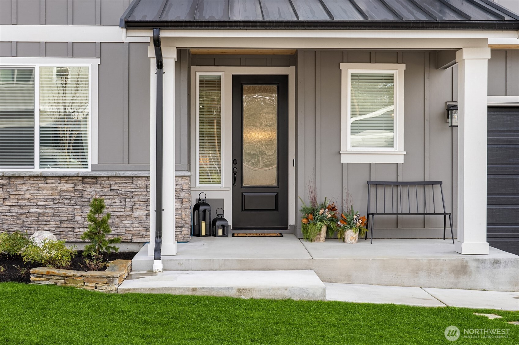 18581 Sawgrass Drive NE