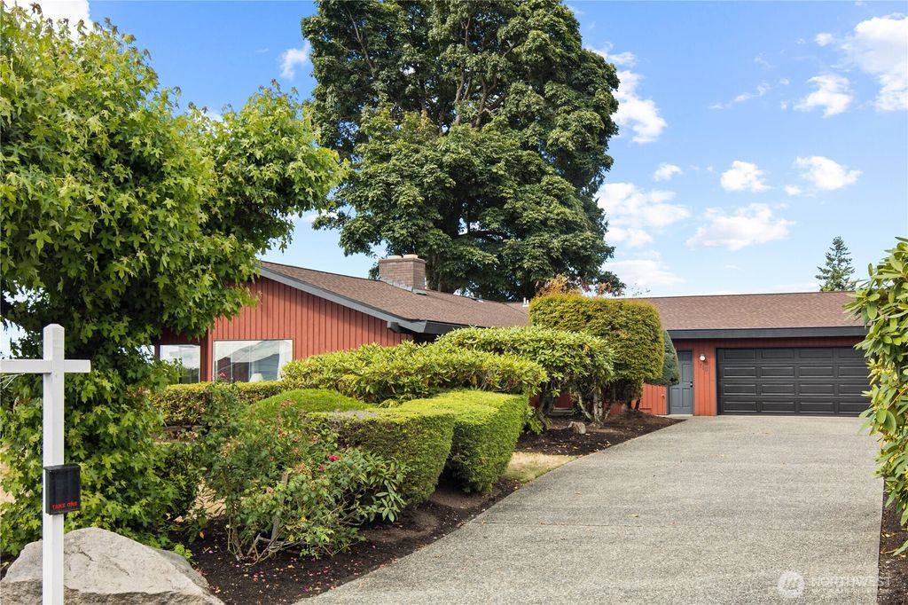 Photo of 710 S 291st Street, Federal Way, WA 98003 (MLS # 2418265)