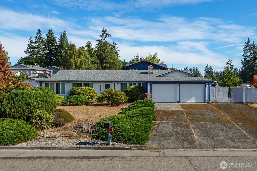 Photo of 2205 W 14th St ST, Port Angeles, WA 98363 (MLS # 2577673)