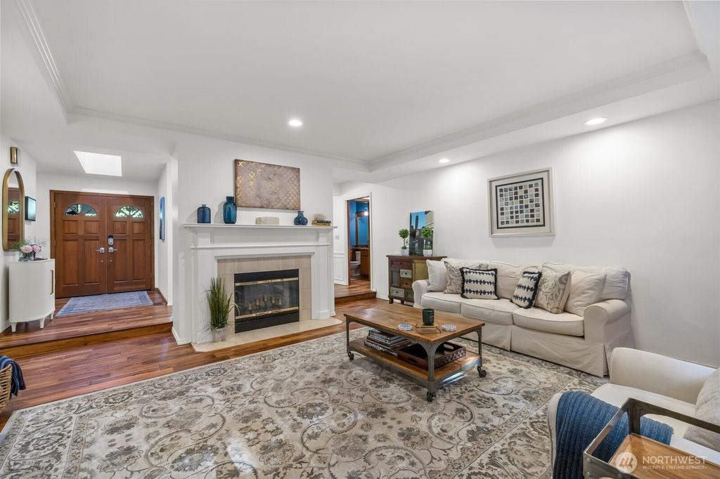 Photo of 15317 179th Avenue NE, Woodinville, WA 98072 (MLS # 2390163)