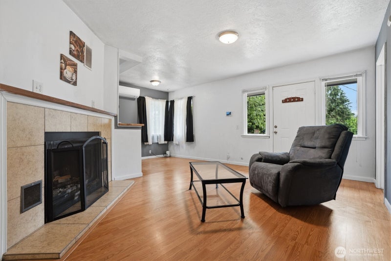3706 W Arsenal