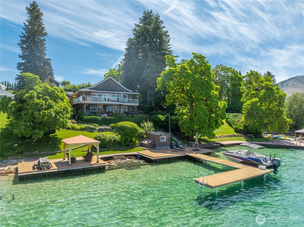 Photo of 93 Lord Acres Road, Chelan, WA 98816 (MLS # 2549219)