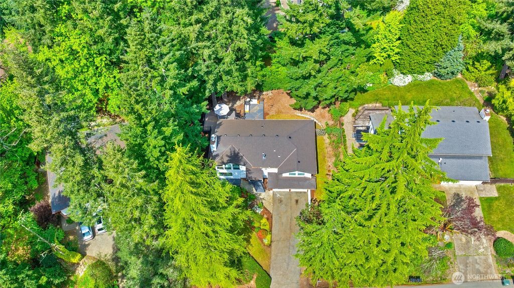 Photo of 21810 NE 16th Street, Sammamish, WA 98074 (MLS # 2516985)