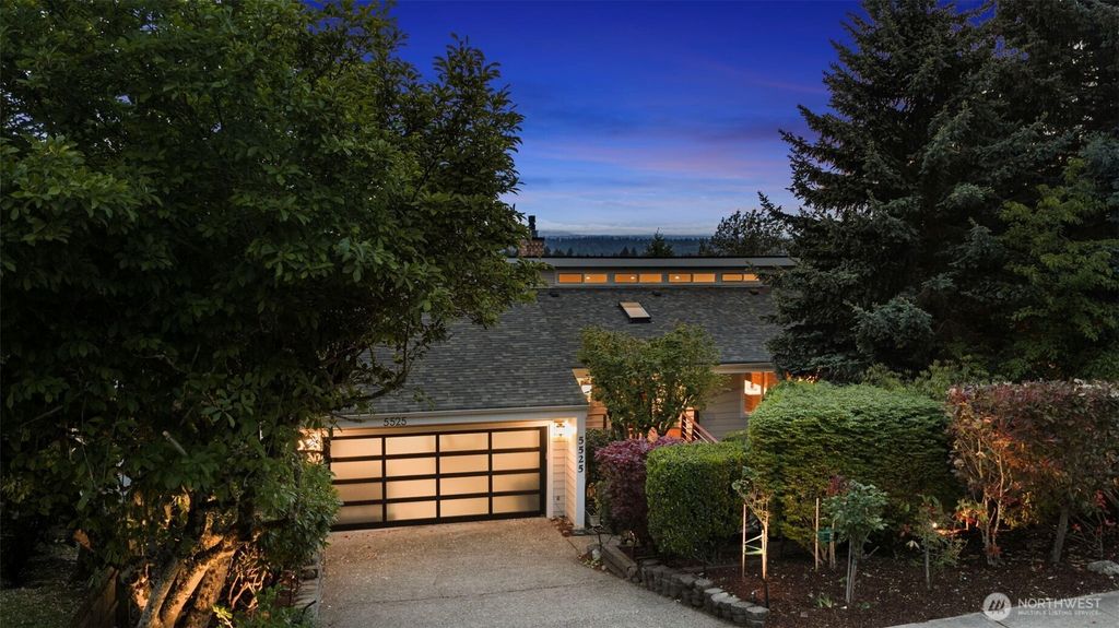 Photo of 5525 Highland Drive, Bellevue, WA 98006 (MLS # 2488964)