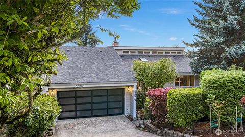 Photo of 5525 Highland Drive, Bellevue, WA 98006 (MLS # 2488964)