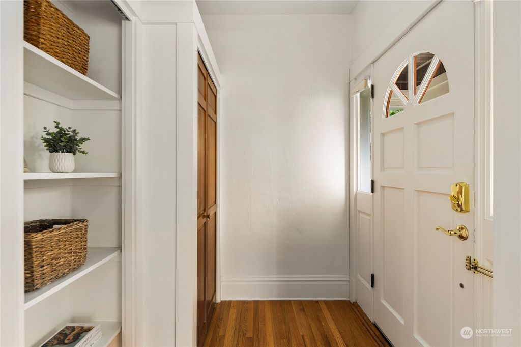 Photo of 919 NW 62nd Street, Seattle, WA 98107 (MLS # 2235643)