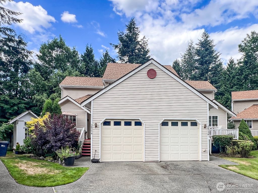 Photo of 38774 SE Beta UNit #9 St, Snoqualmie, WA 98065 (MLS # 2402952)