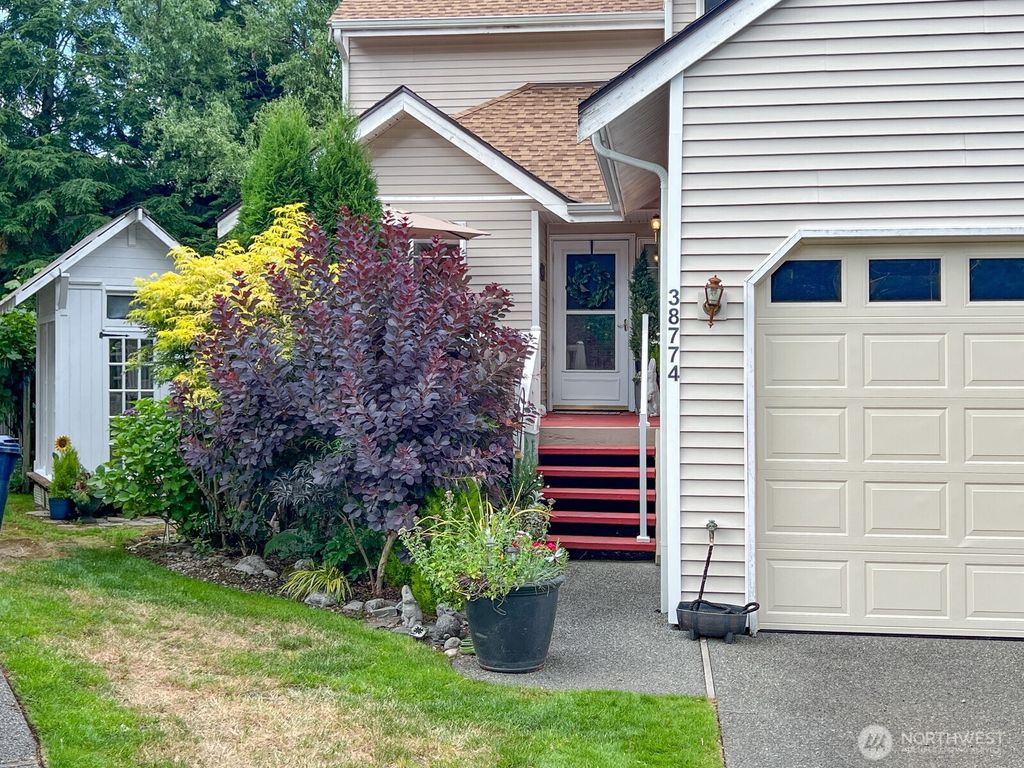 Photo of 38774 SE Beta UNit #9 St, Snoqualmie, WA 98065 (MLS # 2402952)