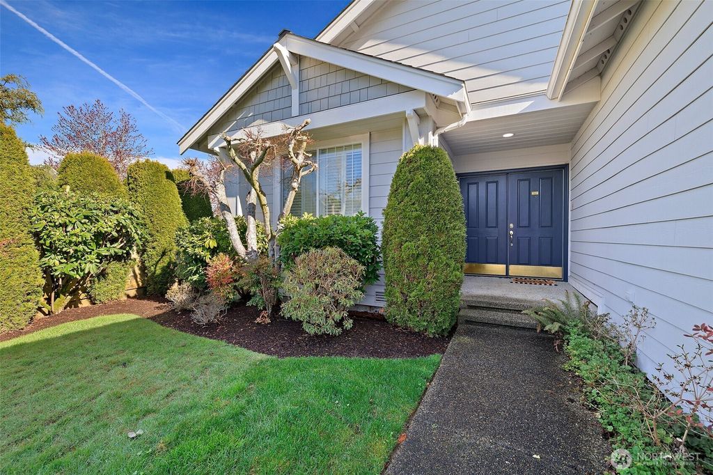 Photo of 24356 SE 4th Court, Sammamish, WA 98074 (MLS # 2349396)