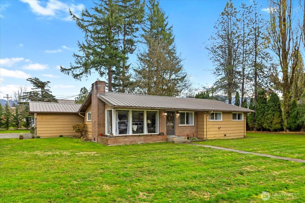 Photo of 712 3rd Street, Sultan, WA 98294 (MLS # 2479102)