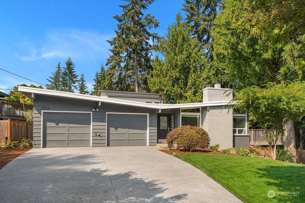 Photo of 13012 NE 73rd Street, Kirkland, WA 98033 (MLS # 2287799)