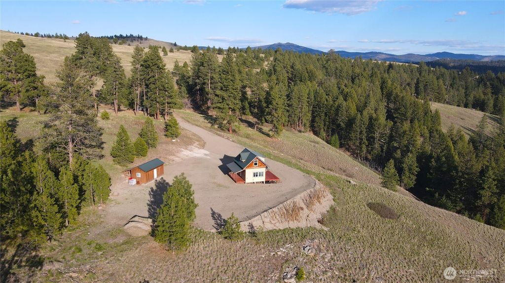 Photo of 24 Greer Road, Oroville, WA 98859 (MLS # 2515707)