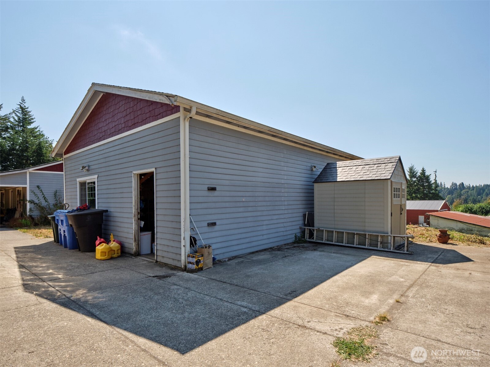 1109 NE 389th Street