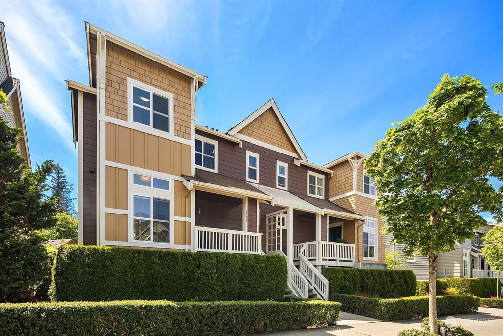 Photo of 2331 NE Park Drive, Issaquah, WA 98029 (MLS # 2236308)