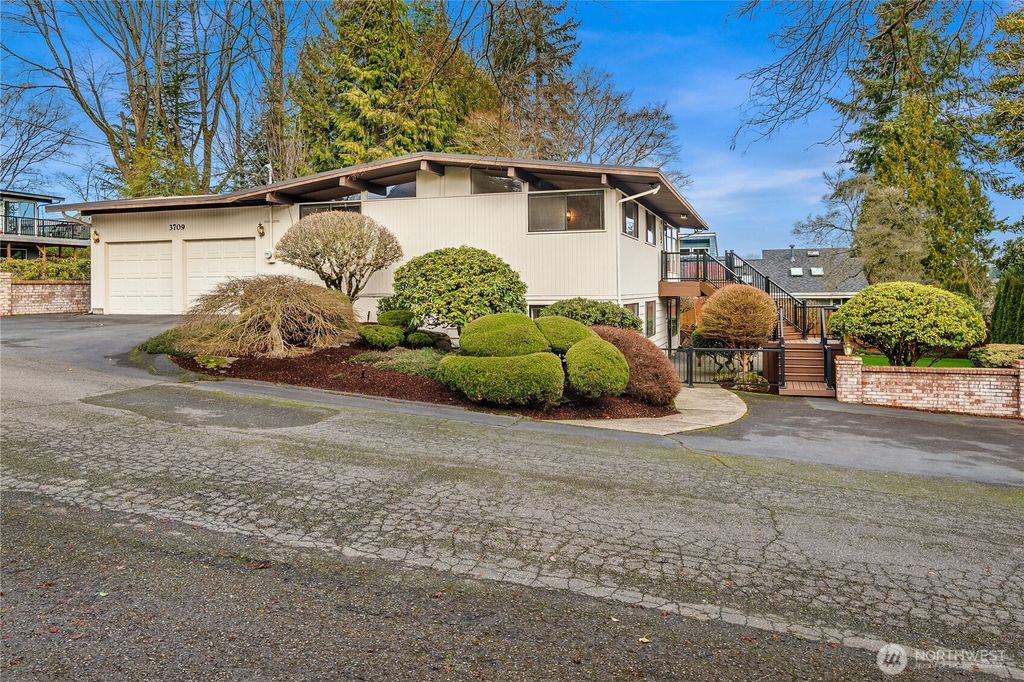 Photo of 3709 Meadow Avenue N, Renton, WA 98056 (MLS # 2340227)