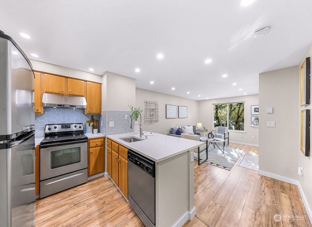 Photo of 9200 Greenwood Avenue N #106, Seattle, WA 98103 (MLS # 2305554)