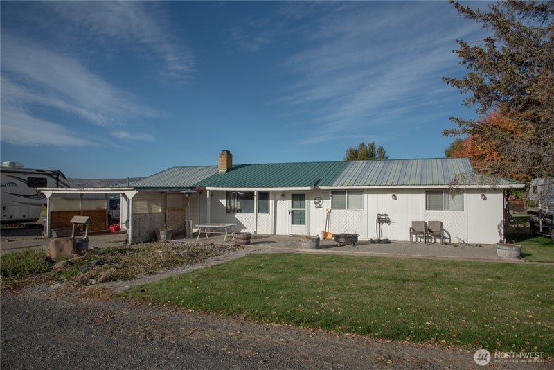 507 W Helena Avenue