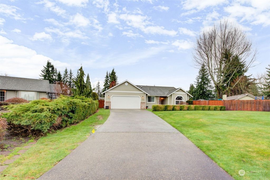 Photo of 14129 53rd Drive NE, Marysville, WA 98271 (MLS # 2203941)