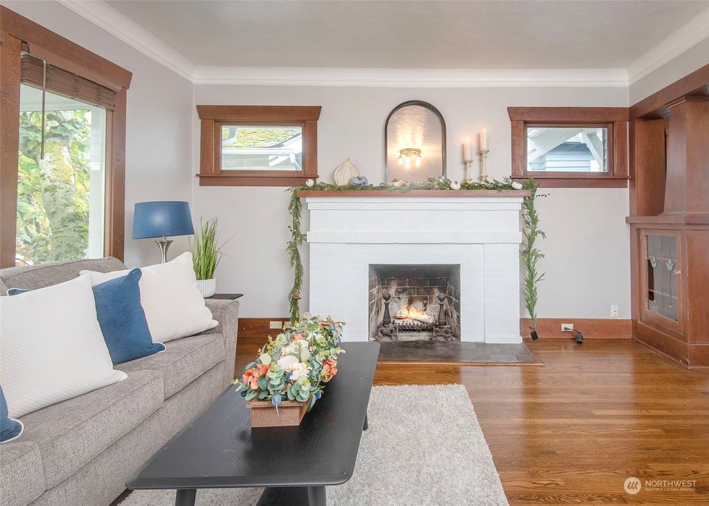 Photo of 5329 7th Avenue NE, Seattle, WA 98105 (MLS # 2277857)