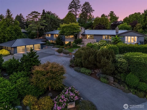 Photo of 6340 NE Windermere Road, Seattle, WA 98105 (MLS # 2555722)