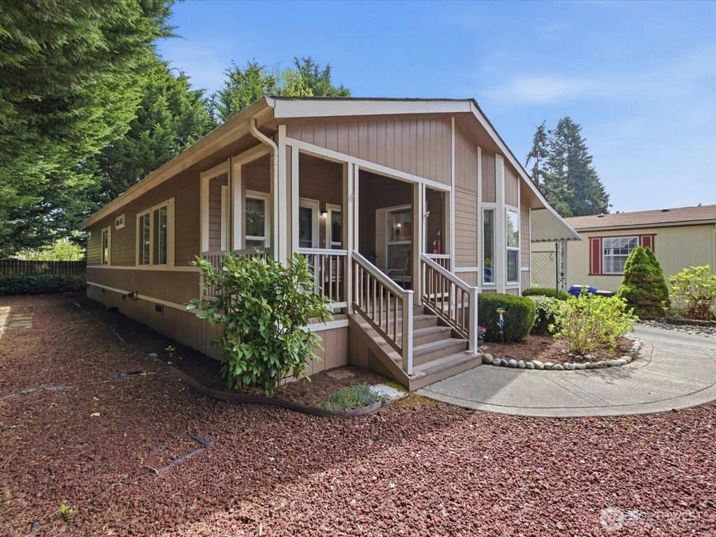 Photo of 11100 4th Avenue W #30, Everett, WA 98204 (MLS # 2515939)