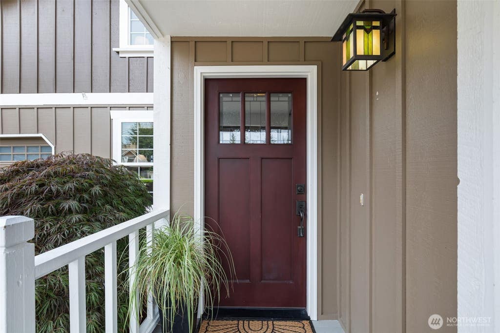 Photo of 3023 SW 339th Street, Federal Way, WA 98023 (MLS # 2567122)