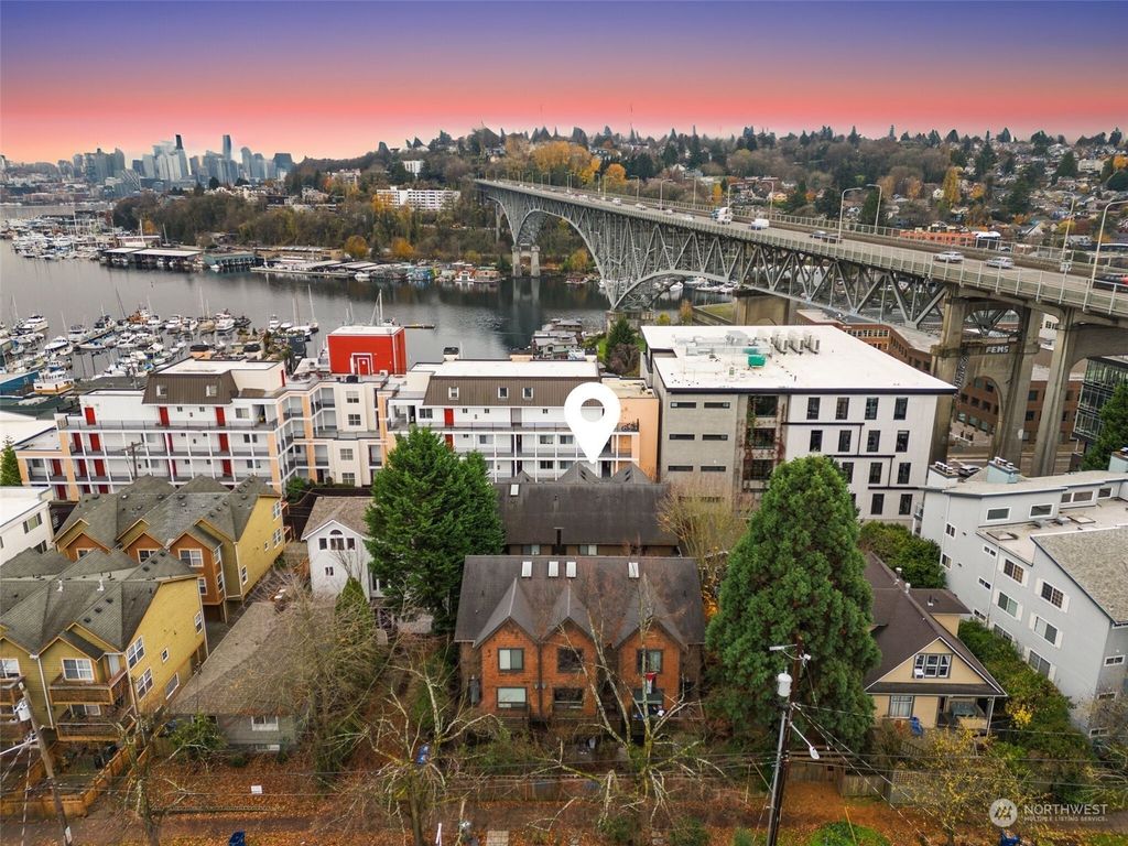 Photo of 921 N 35th Street #A, Seattle, WA 98103 (MLS # 2310427)