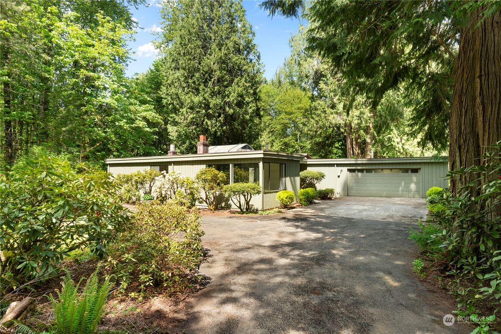 Photo of 24326 SE 246th Street, Maple Valley, WA 98038 (MLS # 2241421)
