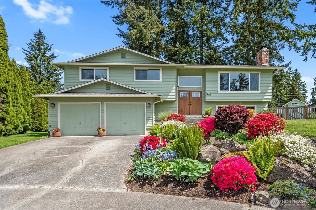 Photo of 16611 63rd Avenue W, Lynnwood, WA 98037 (MLS # 2382333)