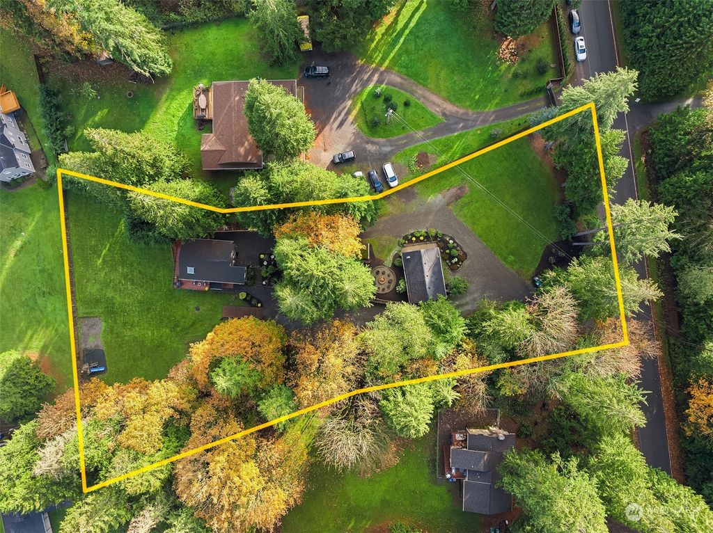 Photo of 21805 55th Avenue SE, Woodinville, WA 98072 (MLS # 2301280)