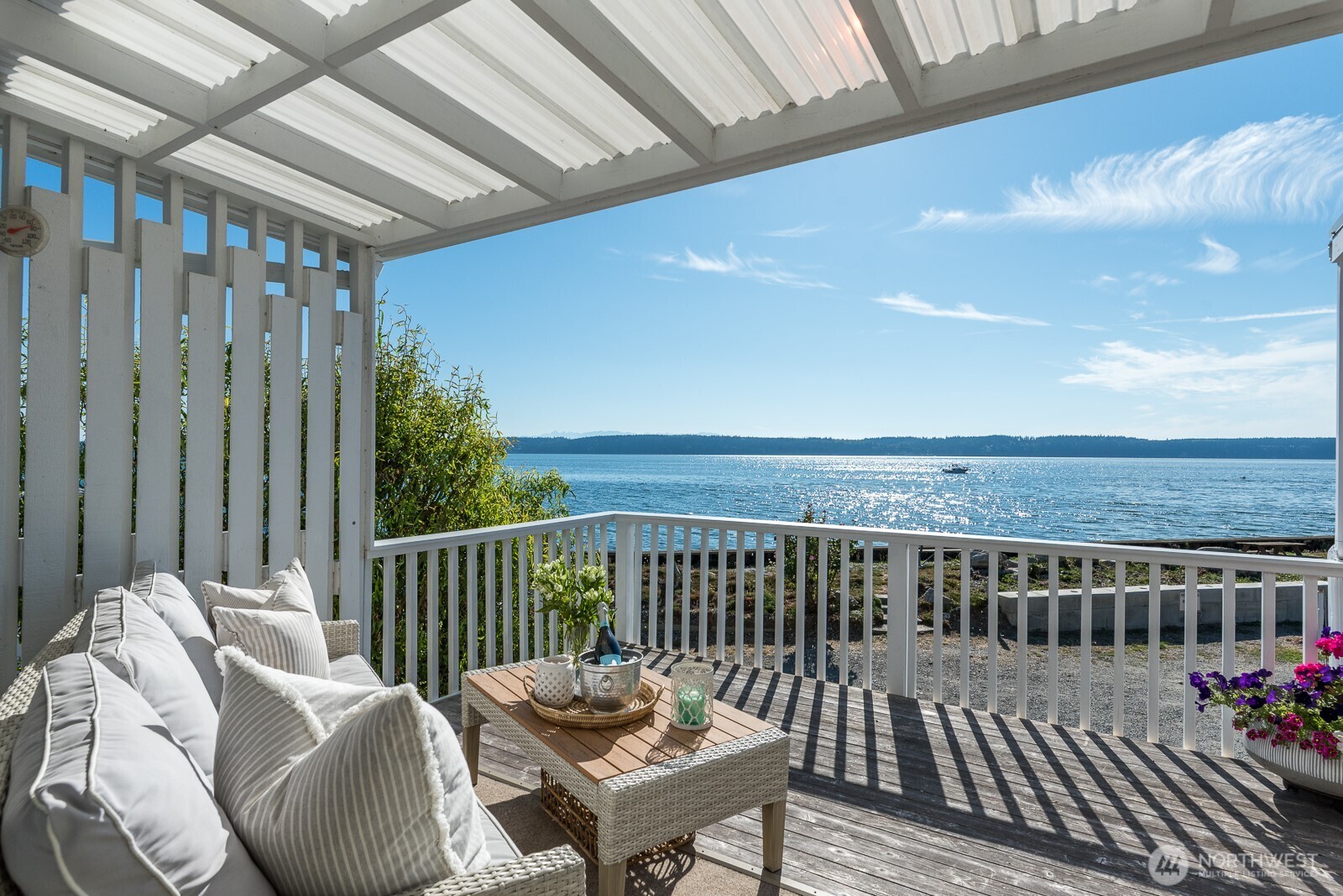 1353 Bythesea Way