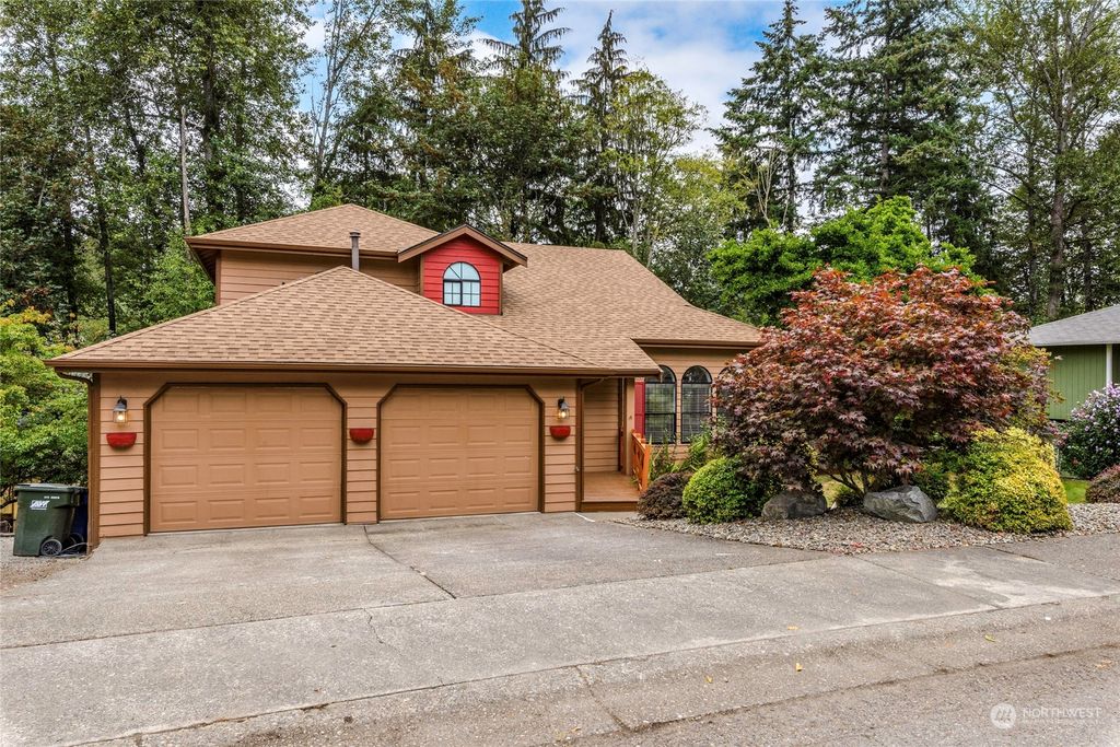 Photo of 3712 S 284th Place, Auburn, WA 98001 (MLS # 2283177)
